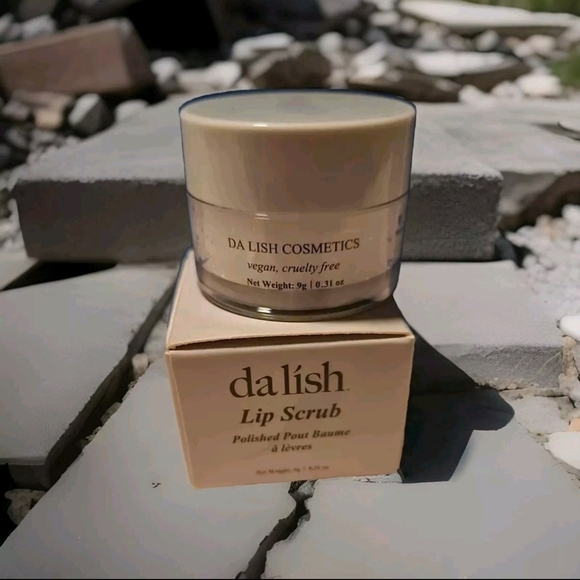 Da Lish Cosmetics Lip Scrub - NIB - Picture 2 of 3